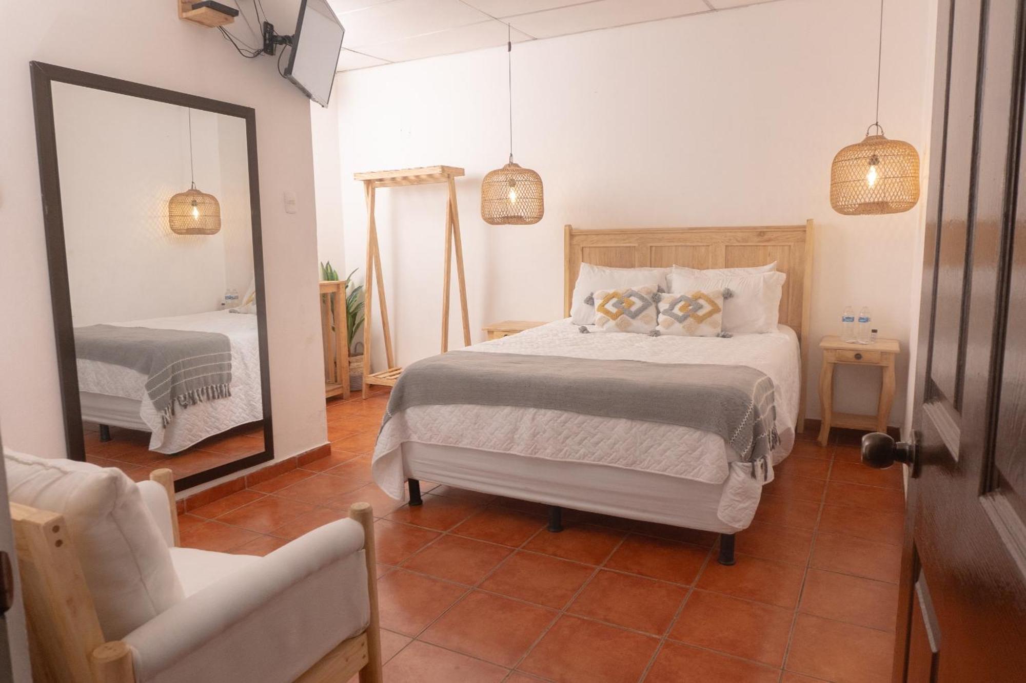 Hotel Tunco Lodge La Libertad Esterno foto